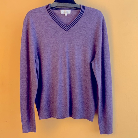 Neiman Marcus Superfine Cashmere V-Sweater Size Medium Color Purple - Picture 1 of 4